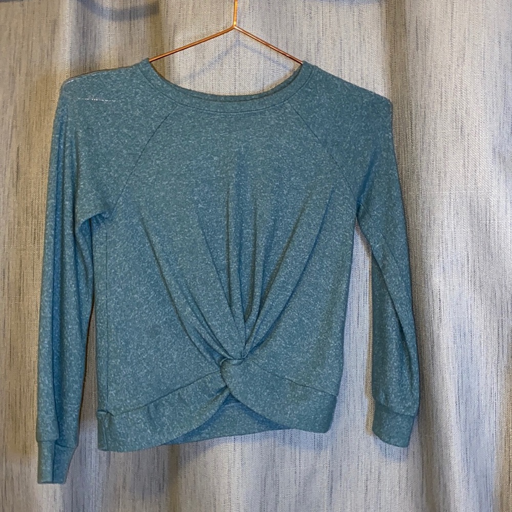 Zella blue sweater